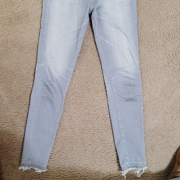 AG Legging Skinny Jean Size 27 light grey with Frayed Leg. Excellent Condition - Picture 12 of 16